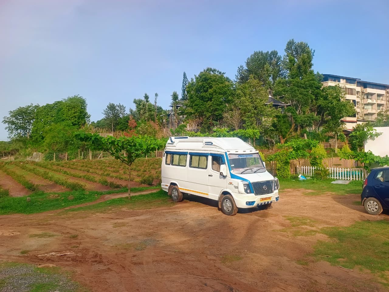 14 Seater Vehicle Chennai